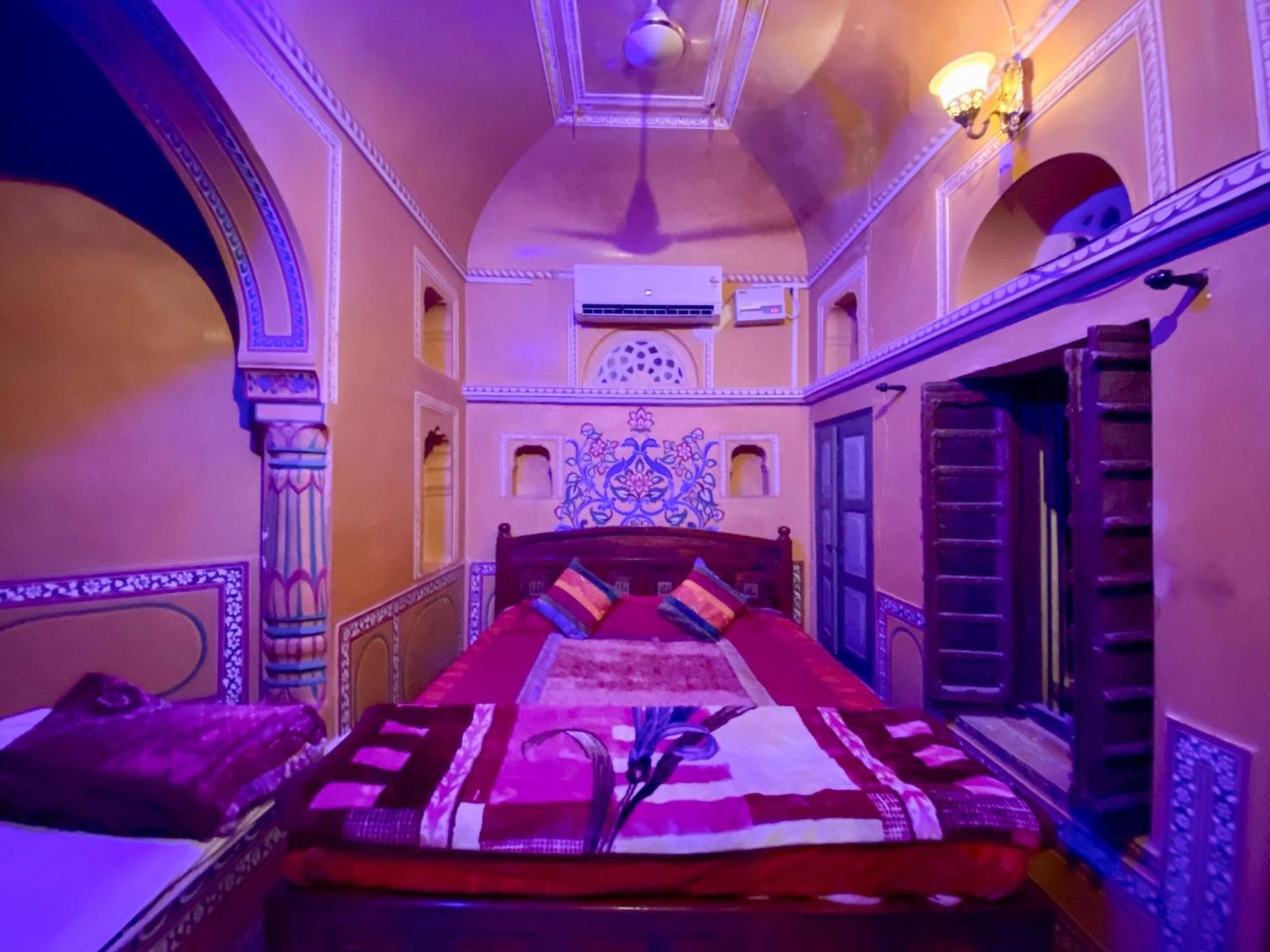 Hotel Mandawa Haveli Extérieur photo