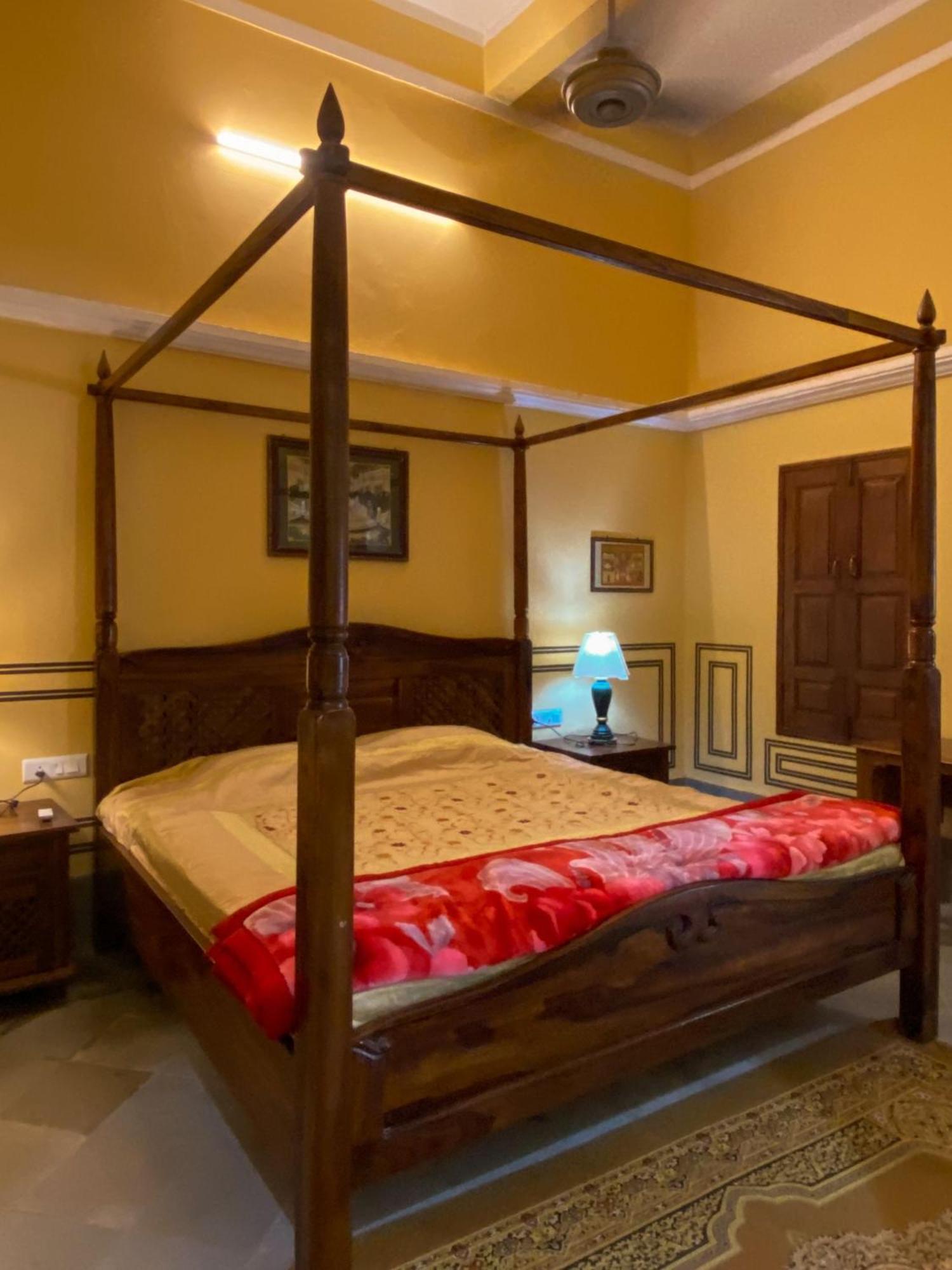Hotel Mandawa Haveli Extérieur photo