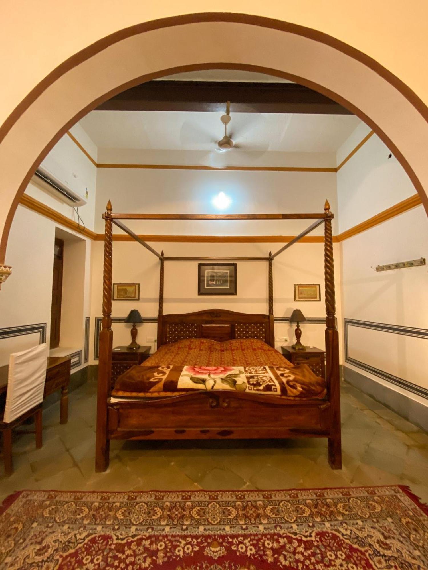 Hotel Mandawa Haveli Extérieur photo