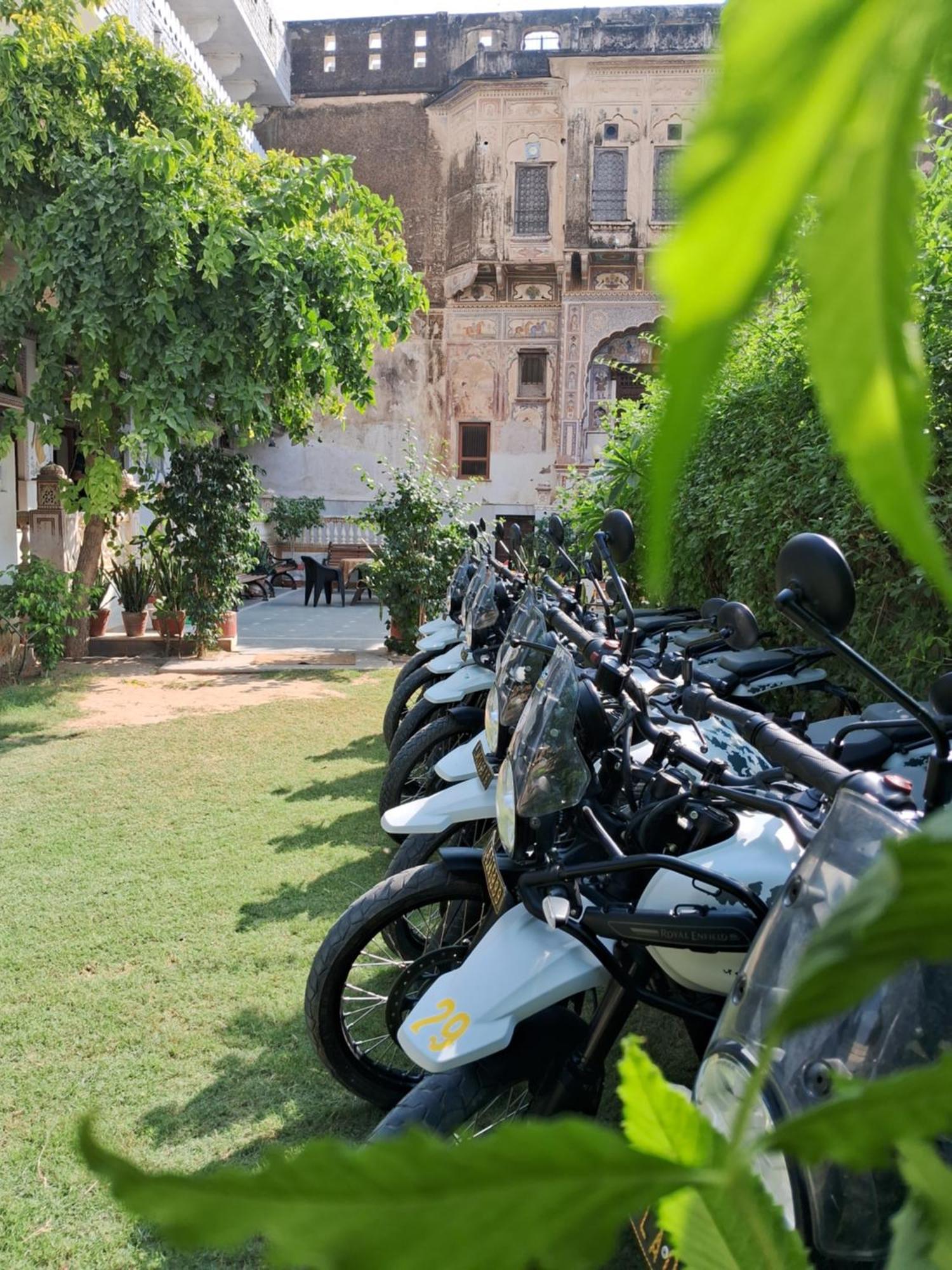 Hotel Mandawa Haveli Extérieur photo